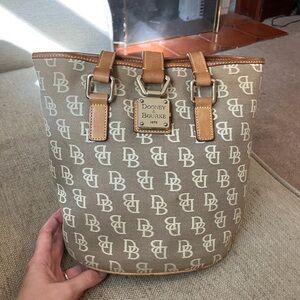 Dooney & Bourke vintage tan bucket bag